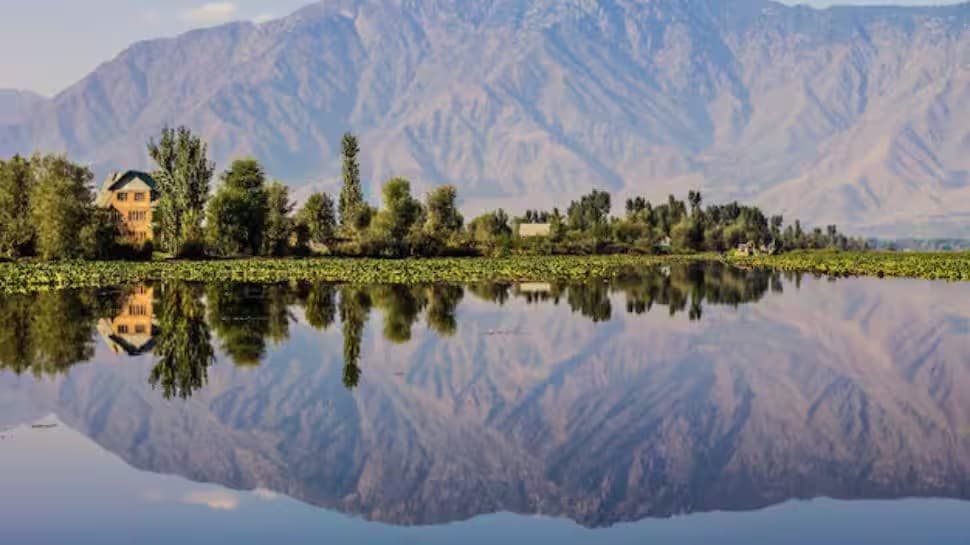 10 Stunning Lakes To See In India This Winter - Image 6